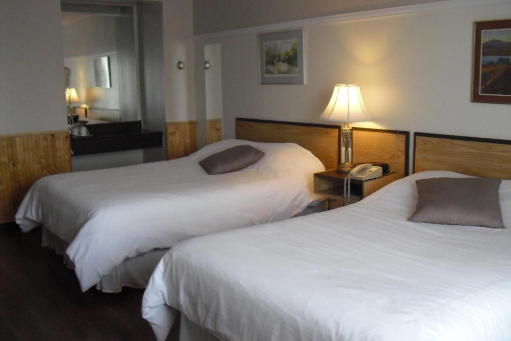 Auberge La Diligence Dolbeau-Mistassini Kamer foto