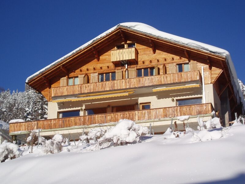 Auberge La Diligence Dolbeau-Mistassini Buitenkant foto